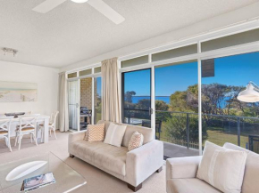 The Helm Unit 1 22 Voyager Close Nelson Bay